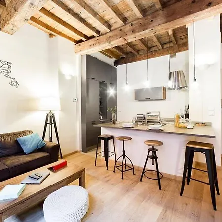 Calm In The Historic District Vieux * Lyon
